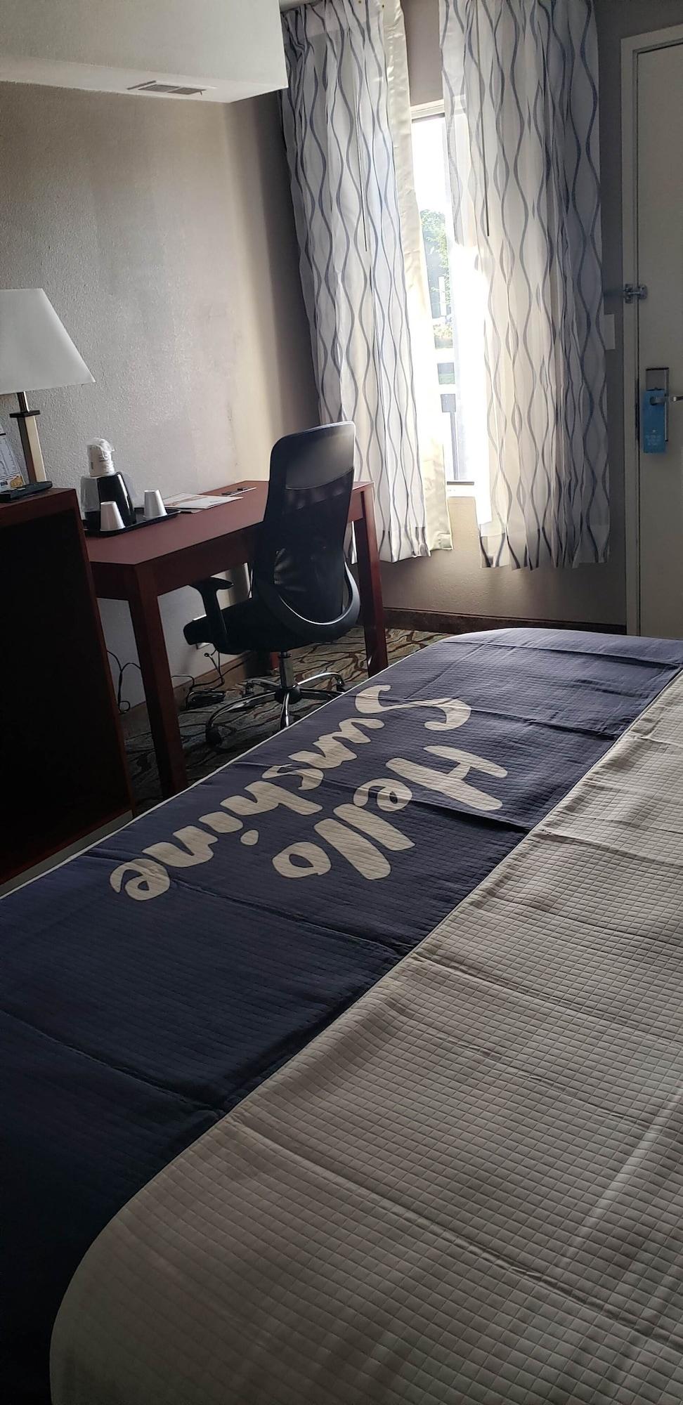 Days Inn By Wyndham West Des Moines - Clive Ngoại thất bức ảnh