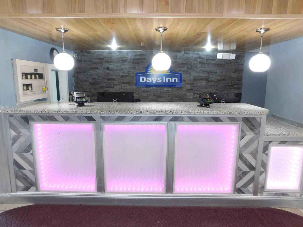 Days Inn By Wyndham West Des Moines - Clive Ngoại thất bức ảnh